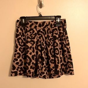 Boutique M Cheetah Skort